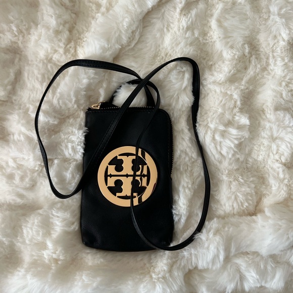 Tory Burch Handbags - Tory Burch Black Leather phone Crossbody Bag